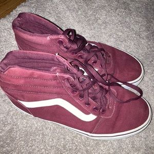 Ladies maroon Vans size 9
